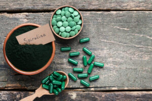 Spirulina in verschiedenen Formen